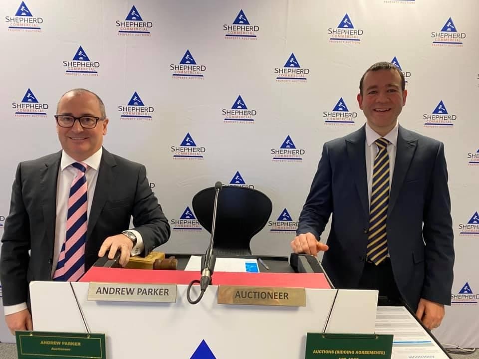 LtoR Andrew Parker and Steve Barnett