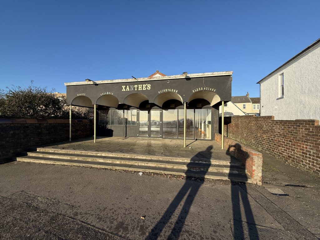 West End, Promenade, Leven, Fife