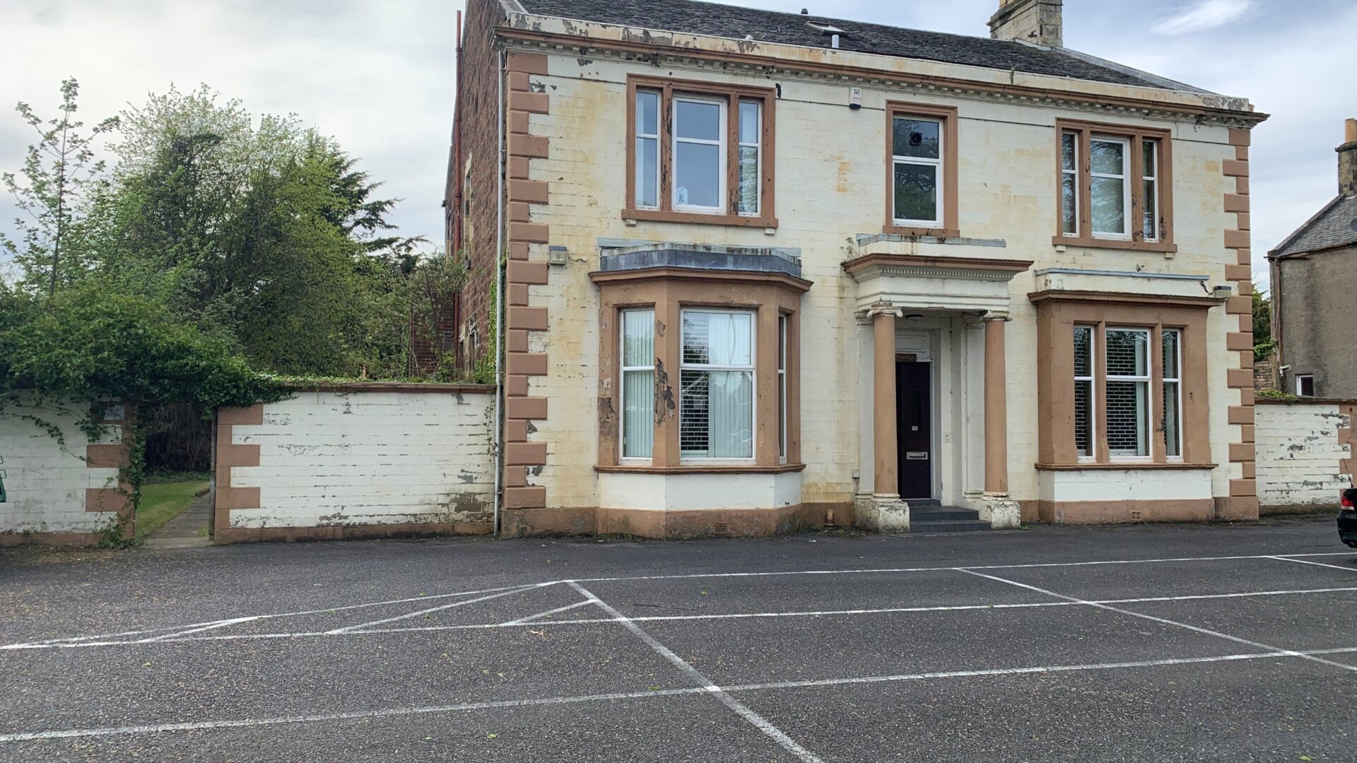 Shepherd markets substantial office premises with development potential in Irvine for sale