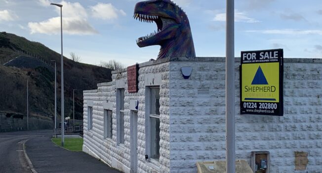 Landmark dinosaur building in Cullen to go under the hammer at Shepherd commercial property auction
