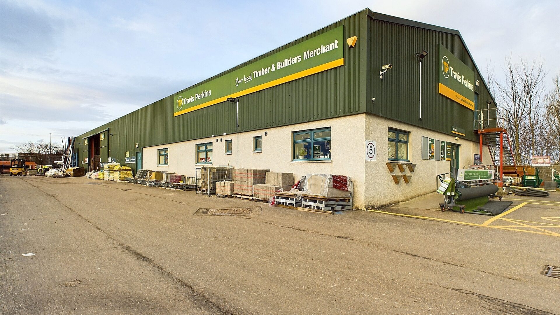 Travis Perkins trade counter investment opportunity in Tain for sale
