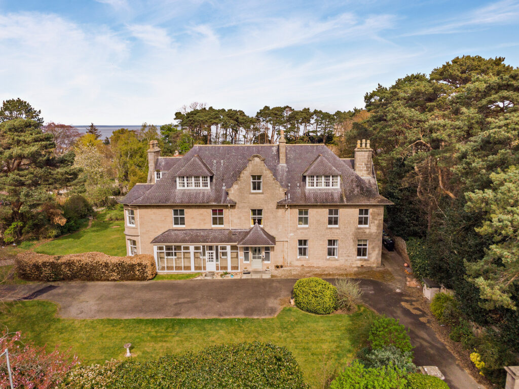 Davidson Villa, 59 Seabank Road, Nairn, Highland