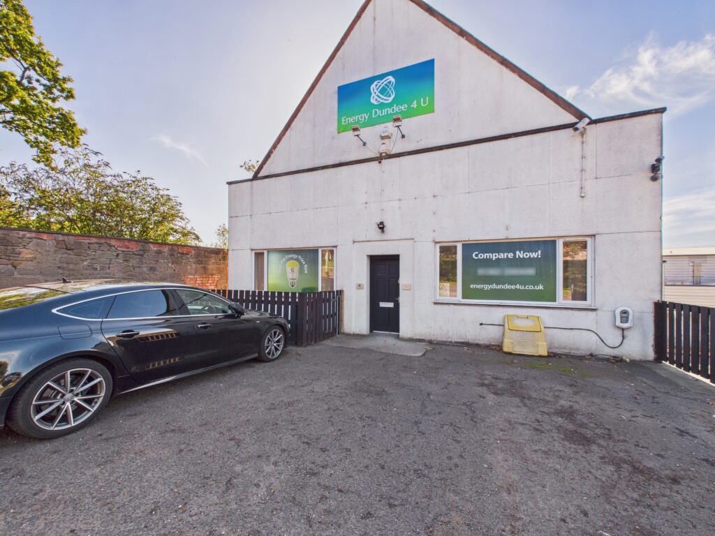 57 Blackscroft, Dundee, DD4 6AU