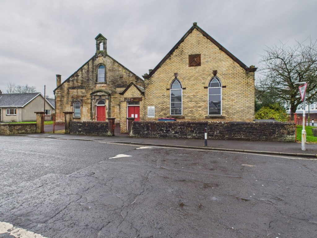 Shepherd Chartered Surveyors is bringing to market a manse, church, church hall and potential building plot in Kilmaurs for sale as an opportunity for continued use or redevelopment.