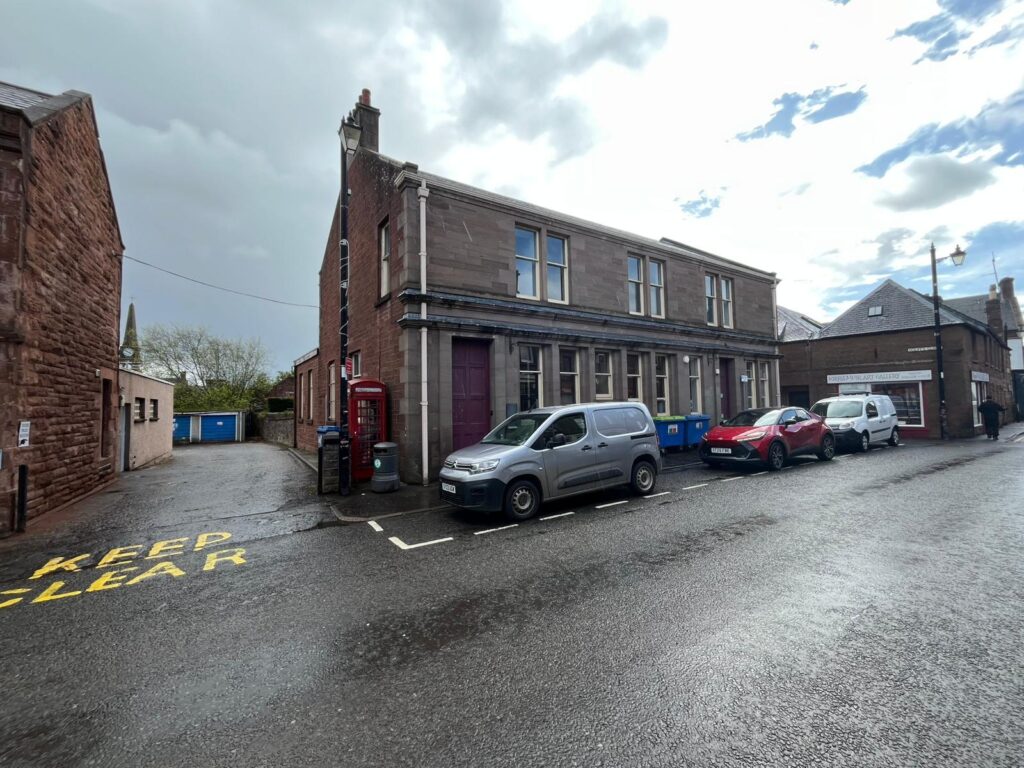 9 – 11 Reform Street, Kirriemuir, Angus