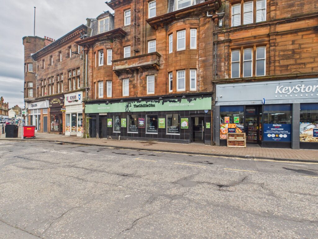 The Ghillie Dhu, 11-15 Burns Statue Square, Ayr, South Ayrshire