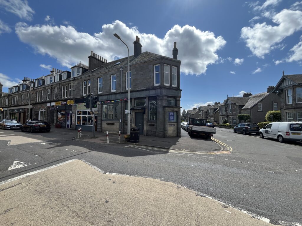 23 Leven Road, Lundin Links, Leven, Fife
